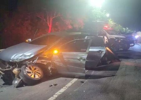 Motorista que bateu carro em fuga diz que guardava arma para outro rapaz