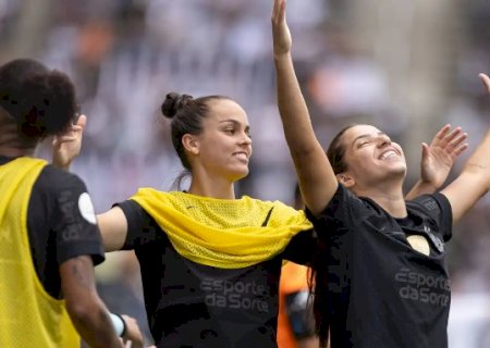 Corinthians abre vantagem na final do Paulist&atilde;o Feminino