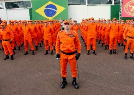 Bombeiros de MS formam maior n&uacute;mero de mulheres da hist&oacute;ria em um &uacute;nico curso