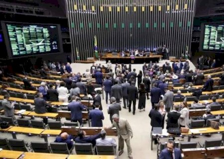 C&acirc;mara rejeita mudan&ccedil;as do Senado e aprova reforma tribut&aacute;ria
