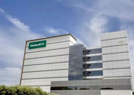 Idoso morre no hospital dois dias depois de sofrer acidente de carro