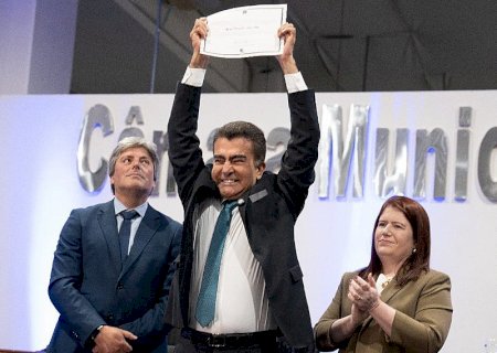 Marçal é diplomado prefeito de Dourados e aponta desafios a serem superados