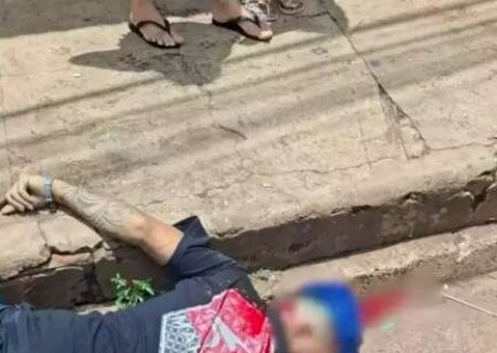 &Agrave; luz do dia, Jovem morre ap&oacute;s ser baleado por motoqueiro