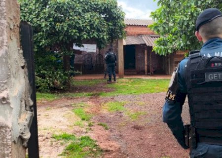 Homem morre após trocar tiros com a polícia no Estrela Porã