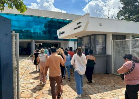 S&oacute; tem 10 vagas em MS, mas esperan&ccedil;a &eacute; o q nao falta na porta de concurso