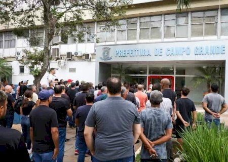 Quase metade do or&ccedil;amento da prefeitura em 2025 est&aacute; comprometido com sal&aacute;rios