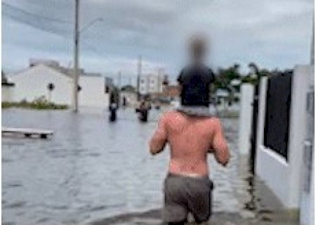 Inunda&ccedil;&otilde;es em Santa Catarina obrigam fam&iacute;lia campo-grandense a deixar casa