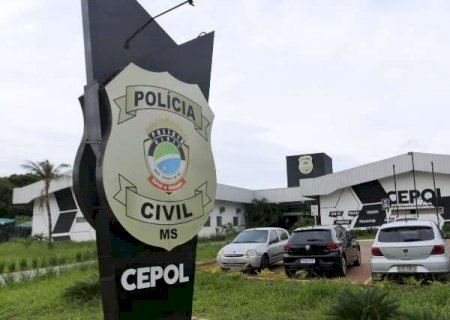 Arma &eacute; encontrada na pra&ccedil;a de alimenta&ccedil;&atilde;o do Shopping Campo Grande