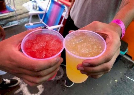 Quer curtir sem dar PT? Nutricionista alerta para as ciladas do Carnaval