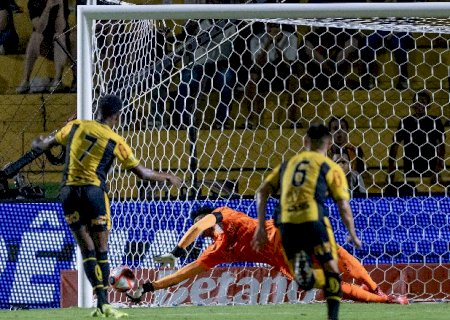 Corinthians vence Novorizontino em partida antecipada do Paulist&atilde;o