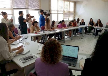 Come&ccedil;a reuni&atilde;o na Casa da Mulher Brasileira: "viemos ajudar no caso Vanessa"