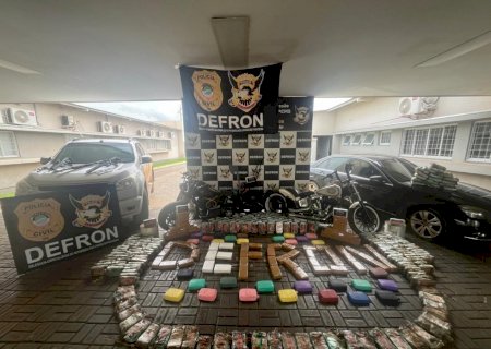 DEFRON APREENDE CERCA DE 400 KG DE DROGAS E ARMAMENTO DE GUERRA NA FRONTEIRA