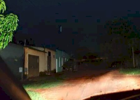 Bairros seguem sem luz em Campo Grande ap&oacute;s temporal