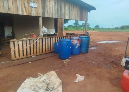 PMA flagra restaurante armazenando combustível sem autorização