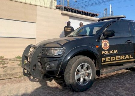 Polícia Federal destrói mais de 70 armas apreendidas em operações