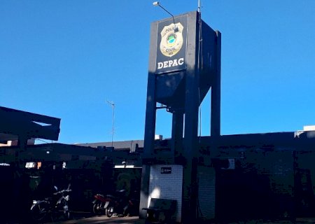 Rapaz é detido por populares após furtar moto em Dourados