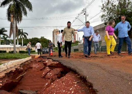 Prefeitura vai desobstruir tubula&ccedil;&atilde;o para p&ocirc;r fim a alagamento no Ant&ocirc;nio Vendas