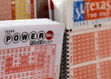 R$ 1,8 bilh&atilde;o na Powerball neste s&aacute;bado! Jogue agora no Brasil
