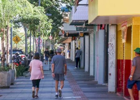 Fam&iacute;lias campo-grandenses est&atilde;o mais cautelosas com gastos, aponta pesquisa
