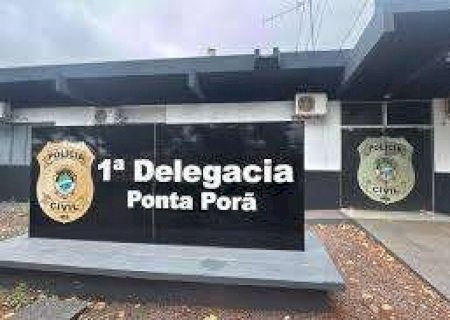 Em carro, atirador executa homem e mulher fica ferida em ataque