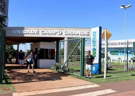 UEMS abre matr&iacute;cula para cursinho preparat&oacute;rio do Enem e vestibular