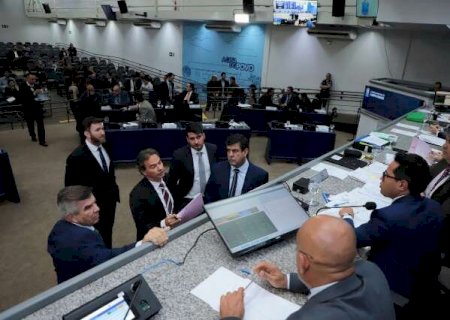 Vereadores discutem constitucionalidade de c&acirc;meras de seguran&ccedil;a nas escolas
