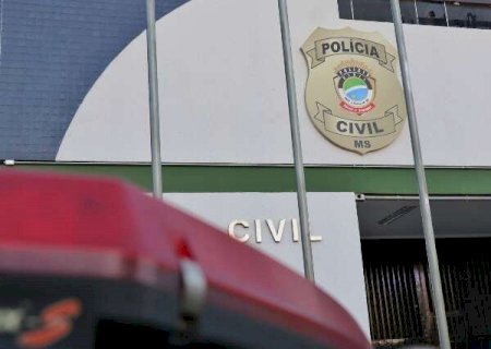 Homem que esfaqueou colega em cl&iacute;nica diz que apenas se defendeu