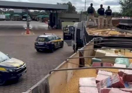 PRF apreende 27 toneladas de maconha em Caarapó, no maior flagrante dos últimos anos no país