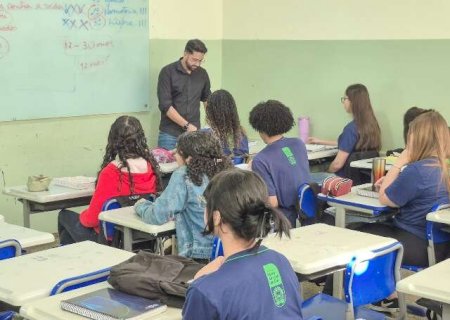 Na rede estadual, aluno cursa Ensino M&eacute;dio profissionalizante e sai com emprego