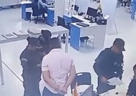 Para especialistas, PCC pode "mexicanizar" fronteira abandonada &agrave; pr&oacute;pria sorte