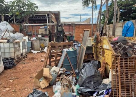 Empres&aacute;rios de reciclagem reclamam de burocracia e queda no faturamento