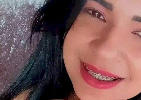 Mulher é assassinada a tiros na frente dos filhos