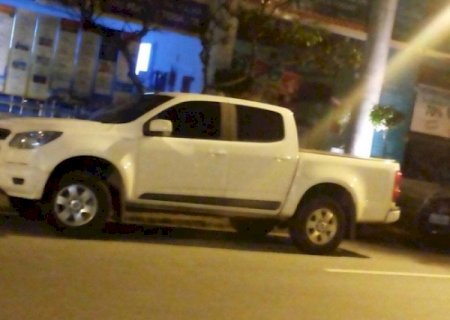 Casal é vítima de assalto seguido de golpe ao tentar recuperar caminhonete