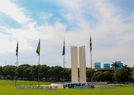 Estudantes oferecem aux&iacute;lio gratuito para declarar o Imposto de Renda