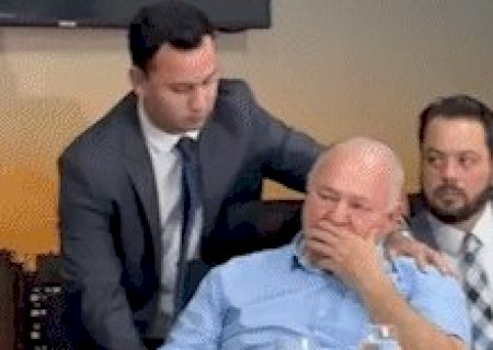 Ap&oacute;s acusa&ccedil;&otilde;es e clima tenso, ex-diretor do Cons&oacute;rcio deixa CPI chorando