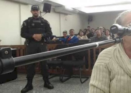 Idosa &eacute; condenada a 17 anos de pris&atilde;o por envenenar e esquartejar o marido