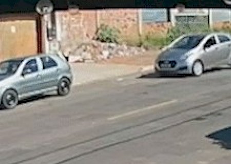 Motorista passa mal ao volante e bate em ve&iacute;culo estacionado