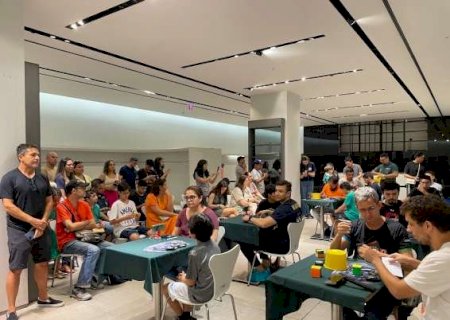 Torneio de Cubo M&aacute;gico re&uacute;ne mais de 120 competidores neste fim de semana