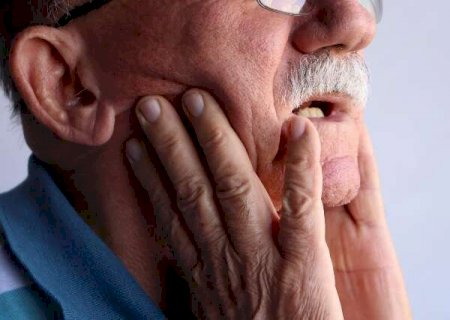 O bruxismo pode fazer seu maxilar travar de vez, saiba como evitar