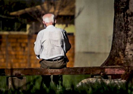 C&acirc;mara endurece e amplia puni&ccedil;&atilde;o por maus-tratos a idosos