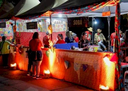 Arrai&aacute; da Alems re&uacute;ne fam&iacute;lias com shows, comidas t&iacute;picas e solidariedade