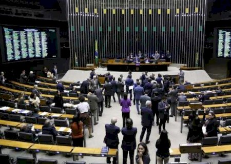 Lula veta projeto que aumentaria n&uacute;mero de deputados federais para 531