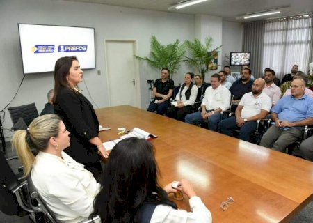 Prefeitura oficializa teto de gastos e leil&atilde;o de d&iacute;vidas em pacote fiscal