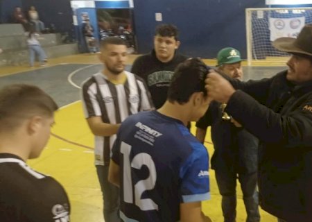 Time de Pompílio Júnior conquistatítulo da Copa Carlos Bernardo de futsal