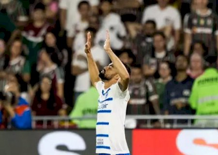 Cruzeiro vence Fluminense e assume a lideran&ccedil;a do Brasileir&atilde;o