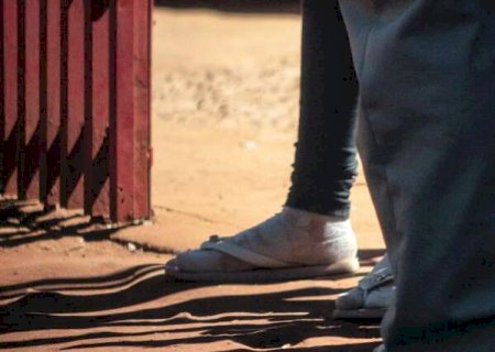 Crian&ccedil;as presenciaram tiroteio contra pai e m&atilde;e, diz vizinha