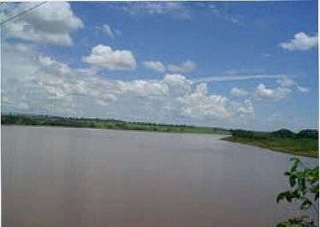 Idoso morre afogado ao cair de barco durante pescaria
