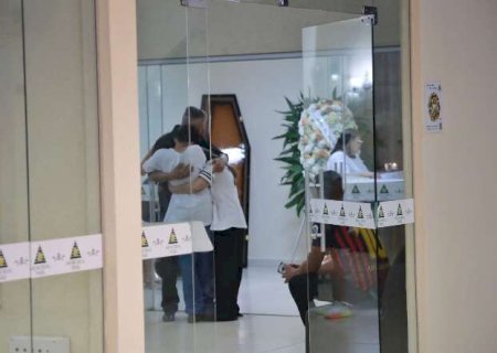 Fam&iacute;lia v&ecirc; latroc&iacute;nio em morte de homem com mais de 10 facadas na Capital
