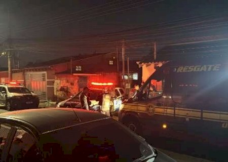 Homem &eacute; morto a golpes de fac&atilde;o em vila de casas no Taquarussu