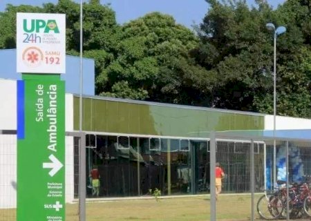 Homem baleado &eacute; deixado em UPA e suspeitos fogem em carro com pneu furado